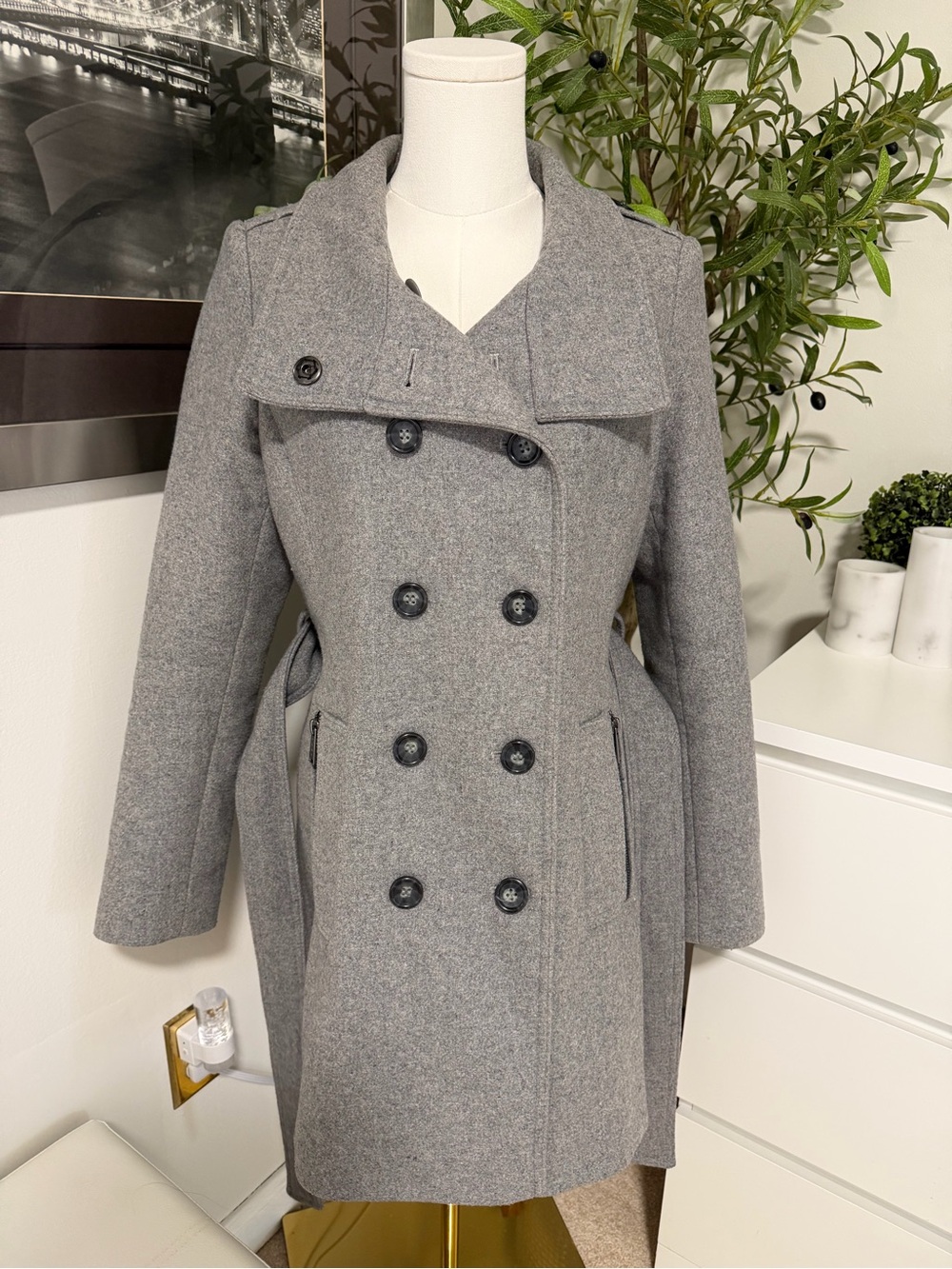 DKNY Grey Wool Blend Double Breasted Belted Coat Size 4 - Picture 2 of 12